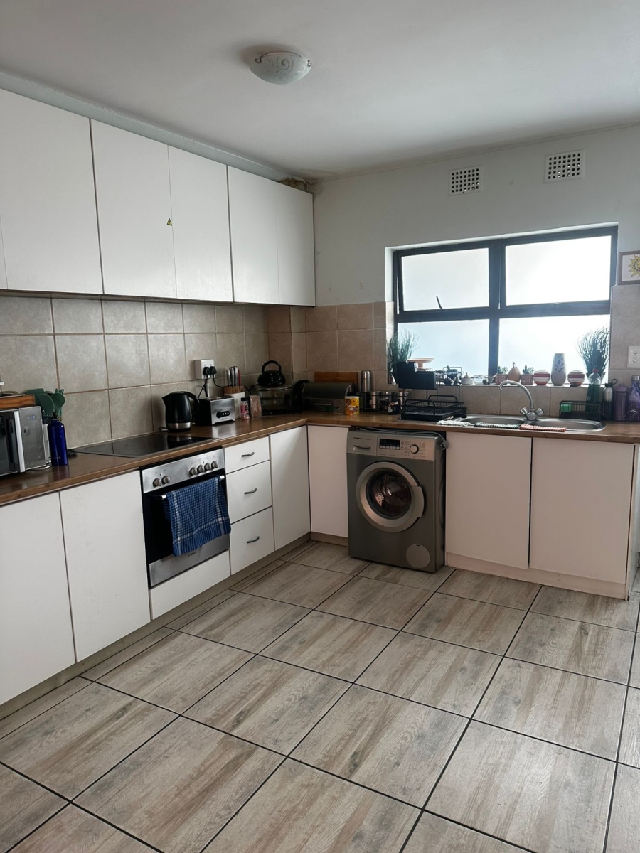 2 Bedroom Property for Sale in Heathfield Western Cape